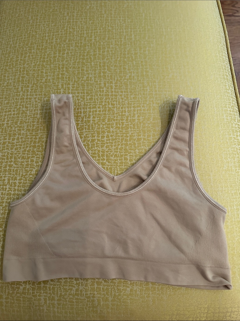 Lot of 2 Bali Black Seamless Bra - Picture 5 of 6
